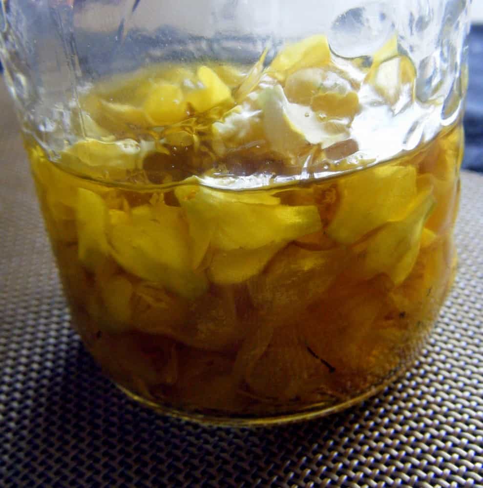Mullein/Garlic herbal ear drop oil