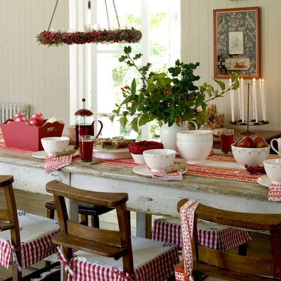 Simply Classic & Timeless Natural Holiday Decorations. Hanging chandelier, Scandinavia style, holiday table setting, 