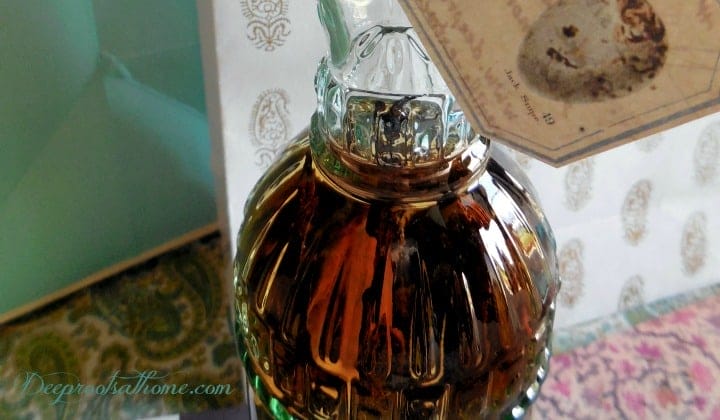 'Perpetual ' Vanilla Extract ~ A Gift That Will Last Forever. A gift bottle of Madagascar Bourbon vanilla