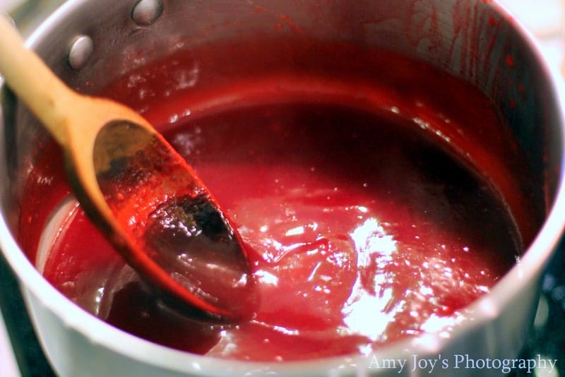 White Chocolate Raspberry Torte Recipe & Tutorial. The red raspberry glaze for tort layer cake