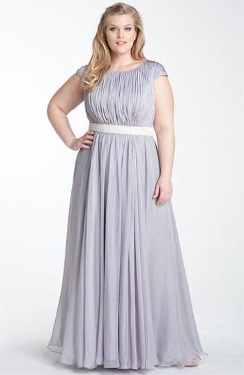 The Plus Size Woman: Put-Together, Attractive, Feminine Dressing, elegantly curved