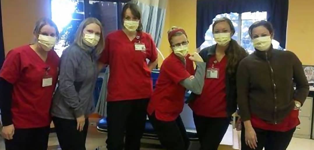 22,000 US Nurses Refuse Flu Vaccines At Expense Of Career. brave nurses in masks, 