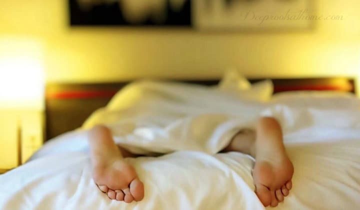 6 Scientific Reasons To Sleep On Your Left Side, a man asleep on stomach