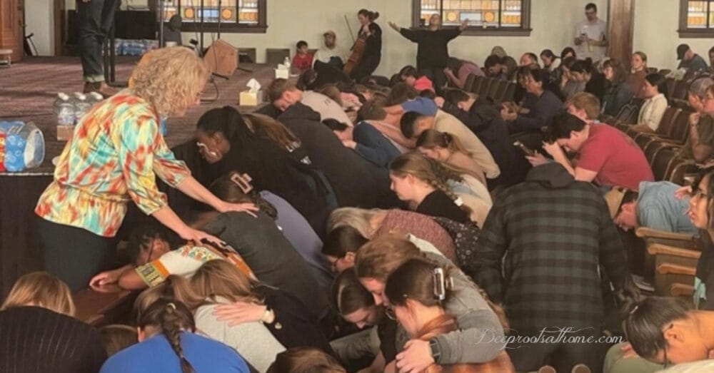 The Revival at Asbury U: Students & the Mighty Move of God The Revival at Asbury U: Students & the Mighty Move of God